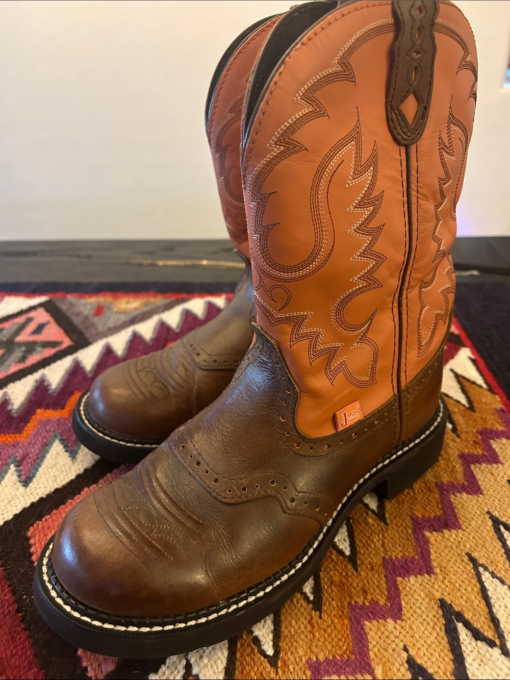 Woman’s Justin Gypsy Two-Tone Brown & Rose Pink Western Round Toe Boots SZ 10